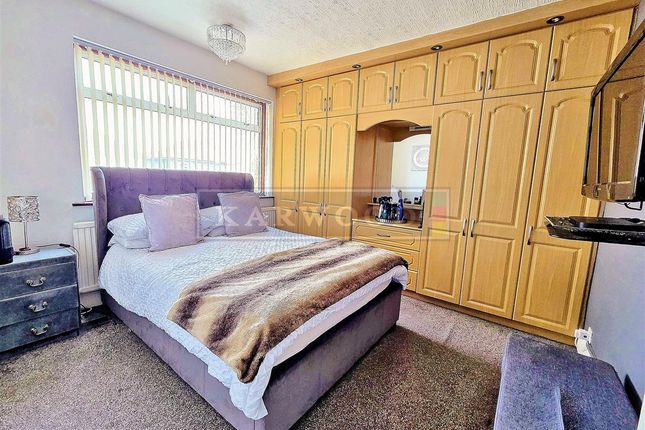 353, Kingshill Avenue, Hayes photo 4