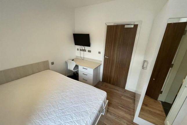 Flat 2, 2B, Westcotes Drive, Leicester photo 5