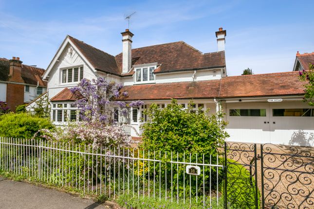 Thumbnail Detached house for sale in Linden Avenue, Maidenhead