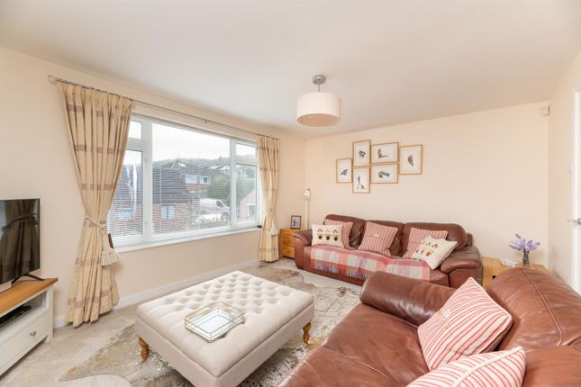 17, Neville Road, Otley photo 4