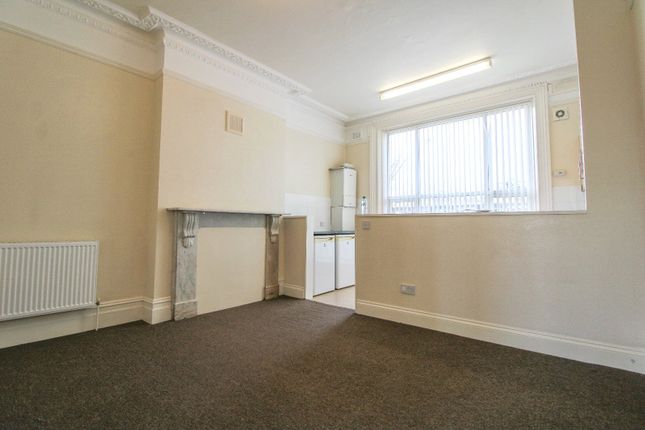 Flat to rent in Canning Road, Addiscombe, Croydon