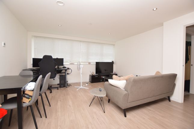 Flat 34 Spectrum House, 56, Goldsworth Road, Woking photo 4