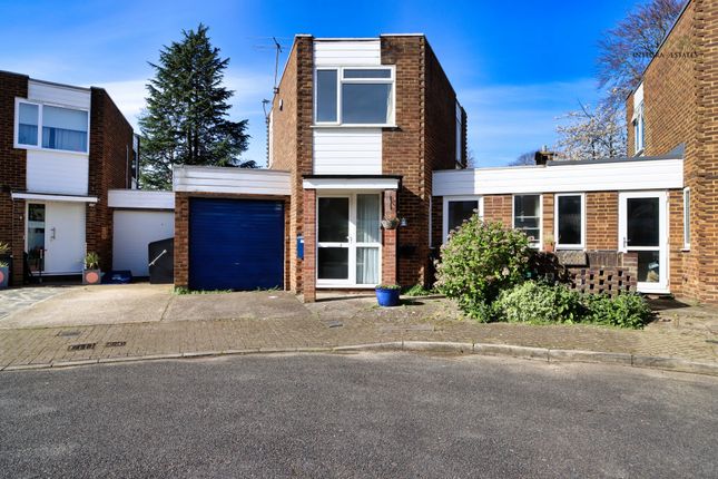 Thumbnail Property for sale in Ashdown Close, Beckenham, Kent