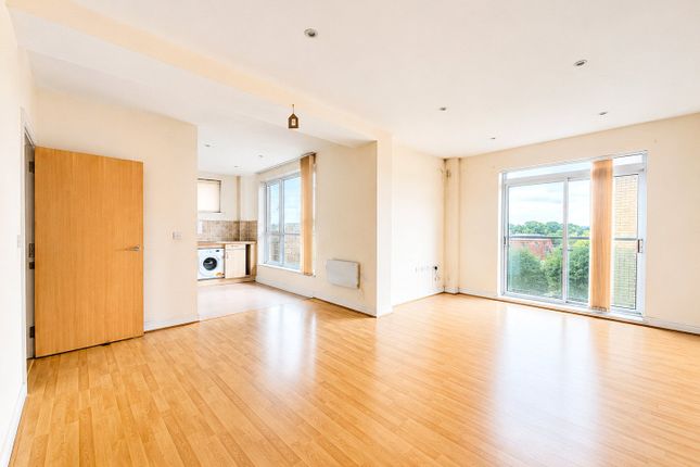 Flat 48, Kingswood Court,, Hither Green Lane, London photo 2