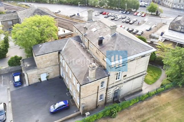 Eightlands Road, West Yorkshire photo 2