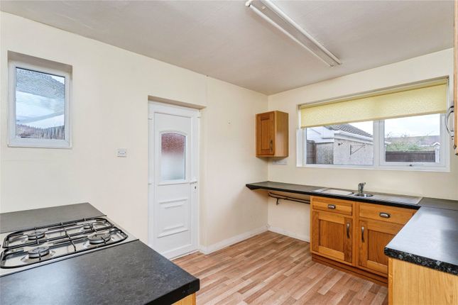 38, Berwyn Crescent, Denbighshire photo 4