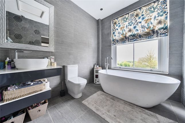 Jack And Jill Bath
