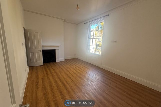 Flat, Museum St, Ipswich photo 5