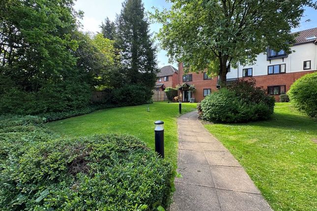 Thumbnail Flat for sale in St. Georges Court, Eaton Avenue, High Wycombe