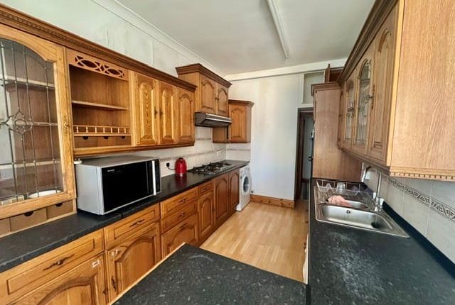 214, Pinner Road, Harrow photo 4