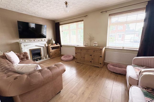 5, Porter Close, Rainhill photo 3
