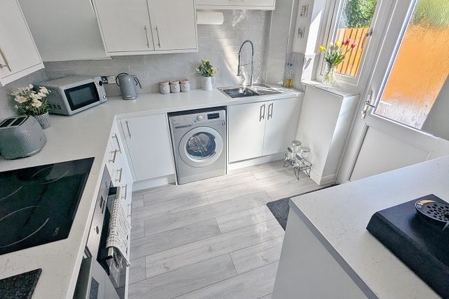47, Tremains Court, Bridgend photo 5