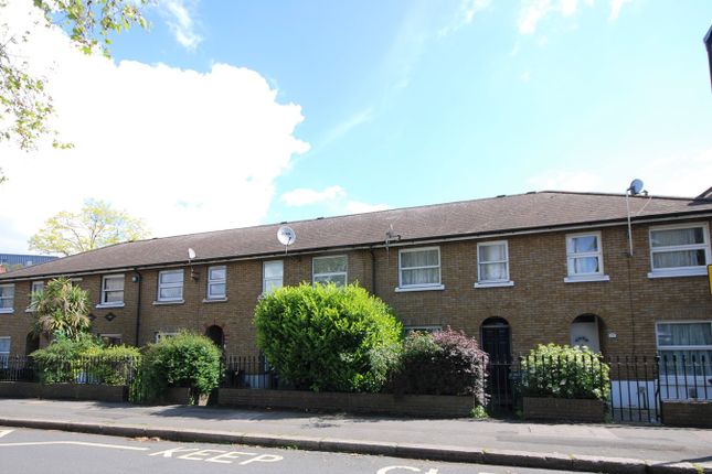 Thumbnail Property to rent in Foxley Road, Oval
