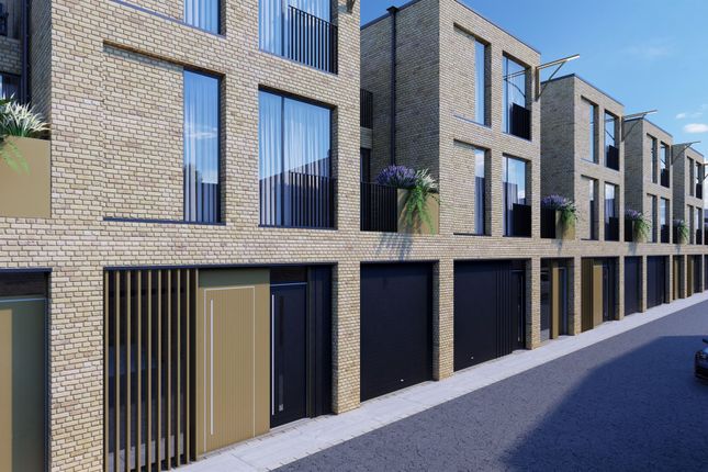 Flat for sale in Palmers Mews, Palmers Green, London