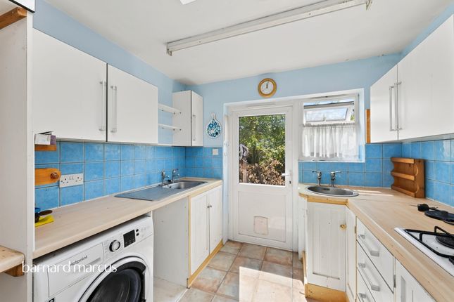 72, Greenway, London photo 4