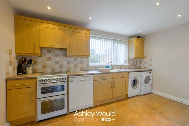 25, Wake Green Road, Tipton photo 4