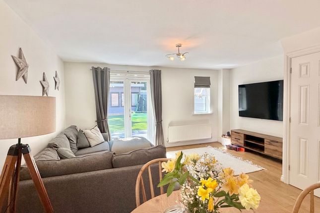 7 The Orchard, Southampton photo 3