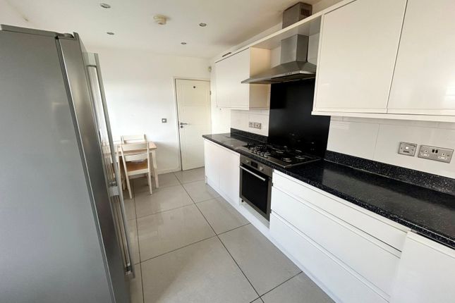 20, Cheadle photo 5