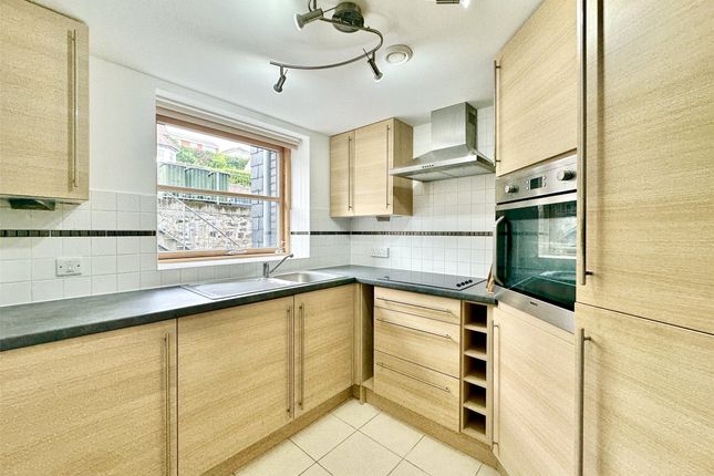 24 Lantern Court Hillsborough Road, Ilfracombe Devon, Devon photo 3