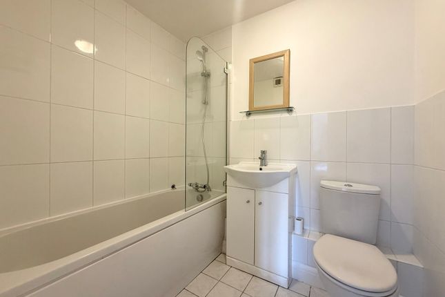 26, Imperial Court, Henley-On-Thames photo 5