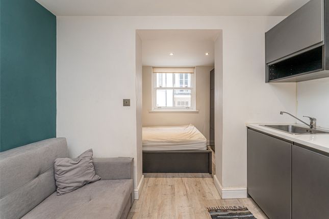 Studio to rent in Gloucester Street, London