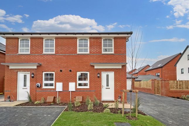 2-bed house on 4, Campbell Drive, Leamington Spa, £1,350/mo