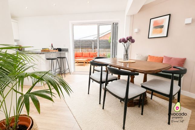 3 Meadow Rise, Hemsby, Norfolk photo 3