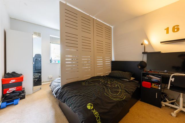 Flat for sale in Higham Road, Woodford Green