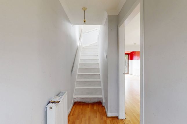 8 Ben Lui Place, Glasgow photo 3