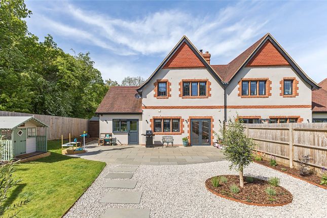 2, Lloyd George Gardens, Farnham photo 4