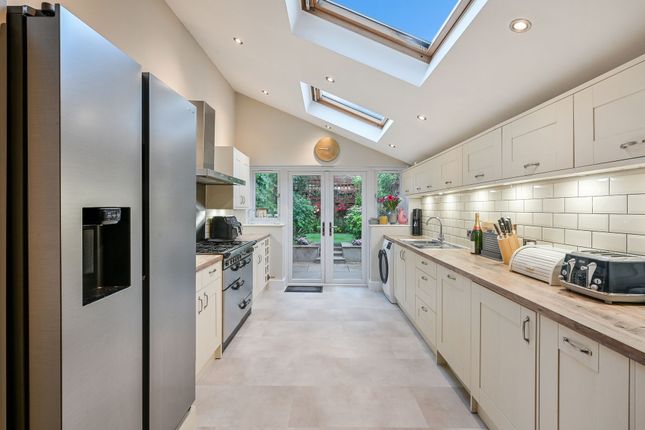 41 Cottage Grove, Surbiton photo 4