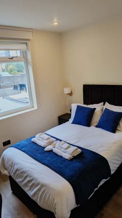 Room 5, 14, Wellington Rd, Watford photo 3