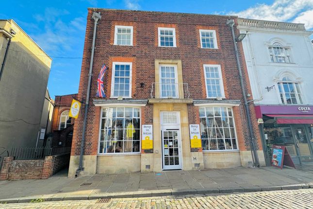 Thumbnail Flat for sale in Market Place, Wallingford