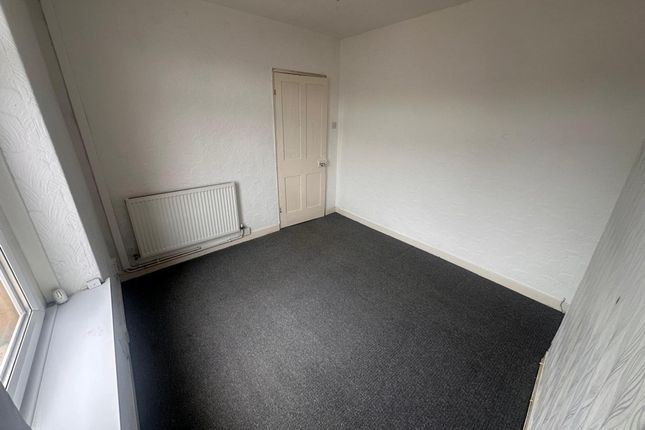 100 Fabian Way, Swansea photo 3