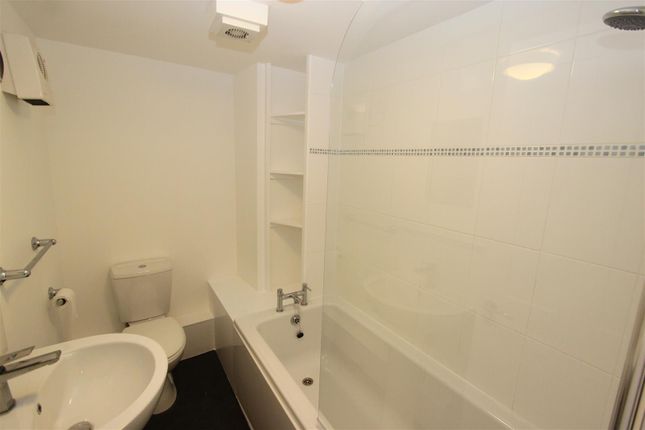60A, Fore Street, Torpoint photo 5