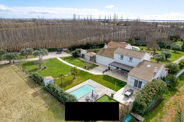 Villa for sale in Gallician, Uzes Area, Provence - Var