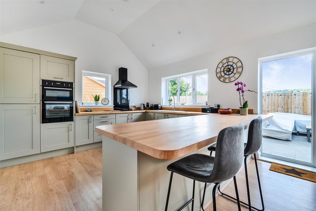 2, Weston Mews, Honiton photo 3