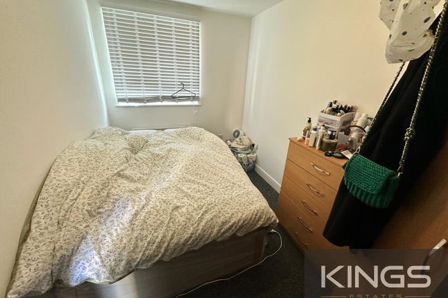 Flat to rent in Jonas Nichols Square, Southampton