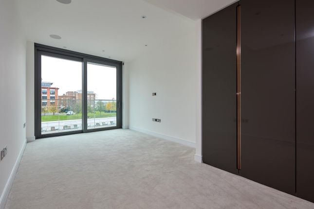 Flat for sale in Goldhurst House, Parr's Way, London