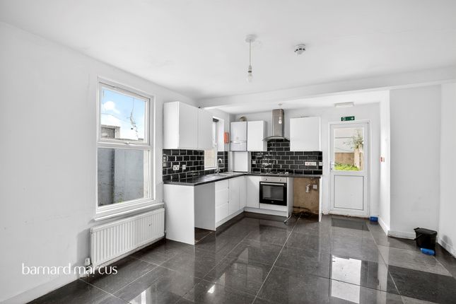 5-bed house on 28, Kidderminster Road, Croydon, £600,000