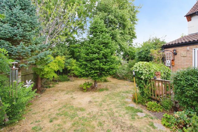 4, Yonder Way, Swindon photo 3