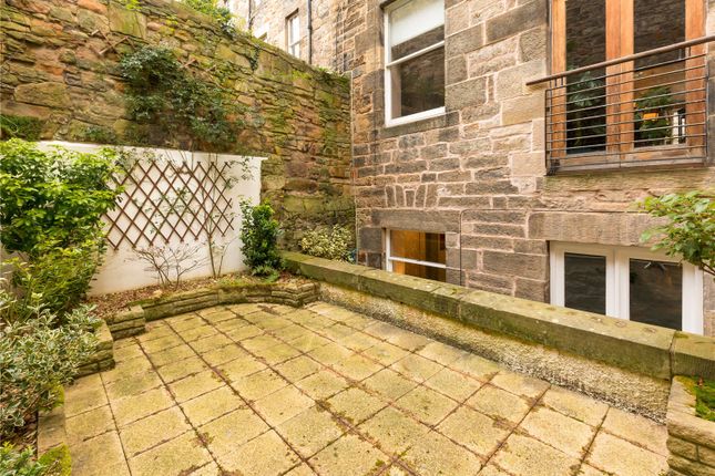 Flat to rent in St. Stephen Street, Edinburgh, Midlothian