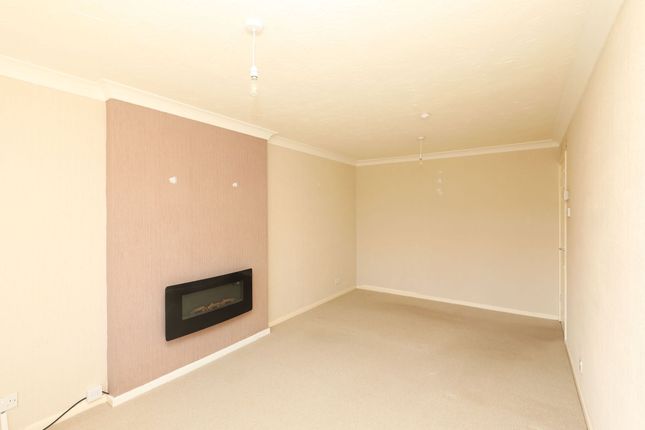 30 Kestrel Drive, Sheffield photo 3