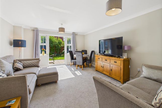 5, Sandringham Road, Brough photo 2