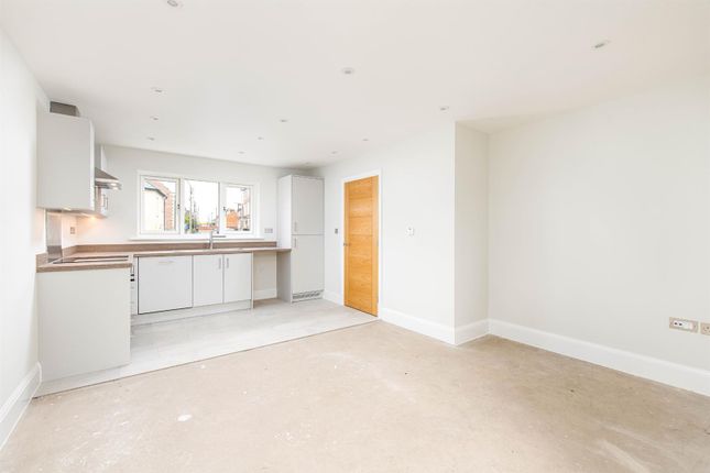 Plot 16, Courtfield Gardens, Polebarn Road, Trowbridge photo 4