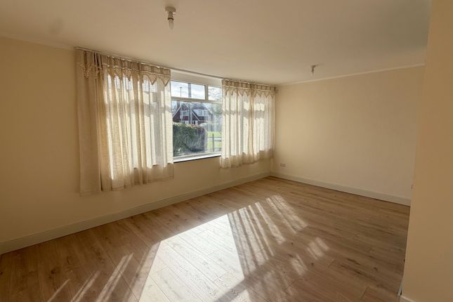 17 Rosefield Crescent, Tewkesbury photo 4
