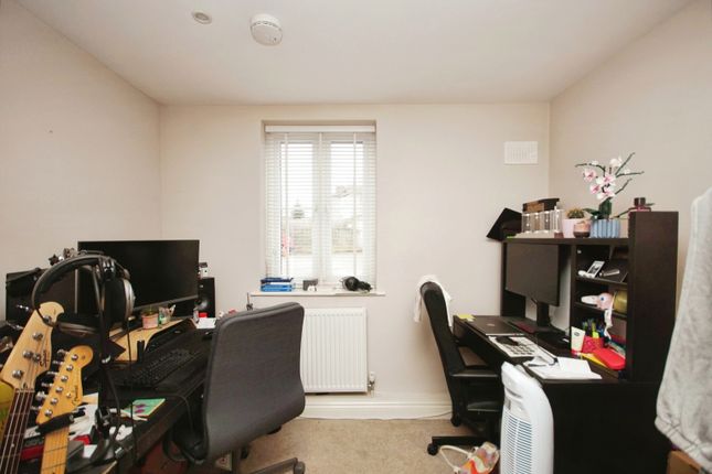 Flat for sale in Downend Road, Kingswood, Bristol, Gloucestershire