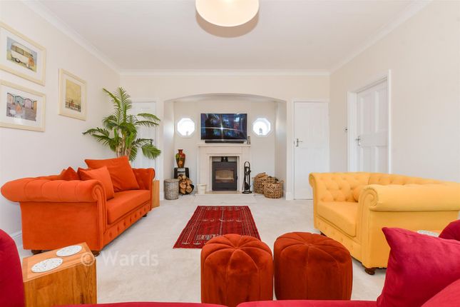 44, Grenham Bay Avenue, Birchington photo 4