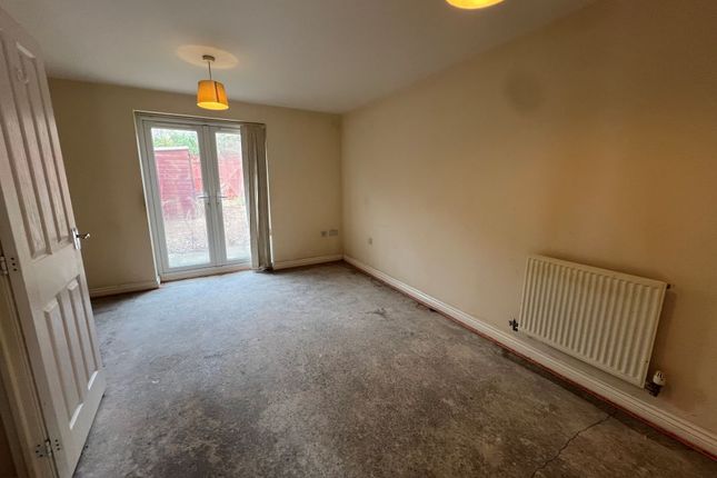 10, Cascade Way, Dudley photo 2