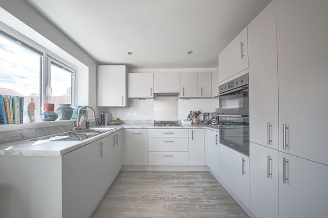 1, Hazel Place, Stratford-Upon-Avon photo 4